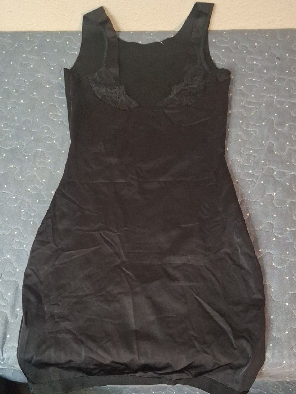 Maidenform Black Sleeveless Shapewear Dress size small
